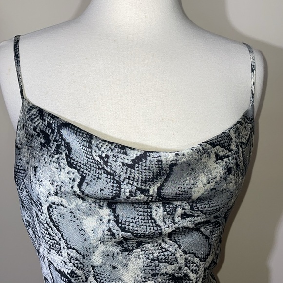 Cotton candy LA reptile print slip dress size medium - Picture 3 of 11